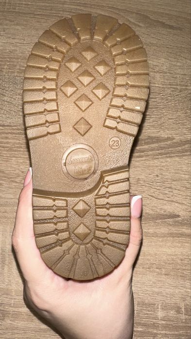 Зимові черевики дитячі