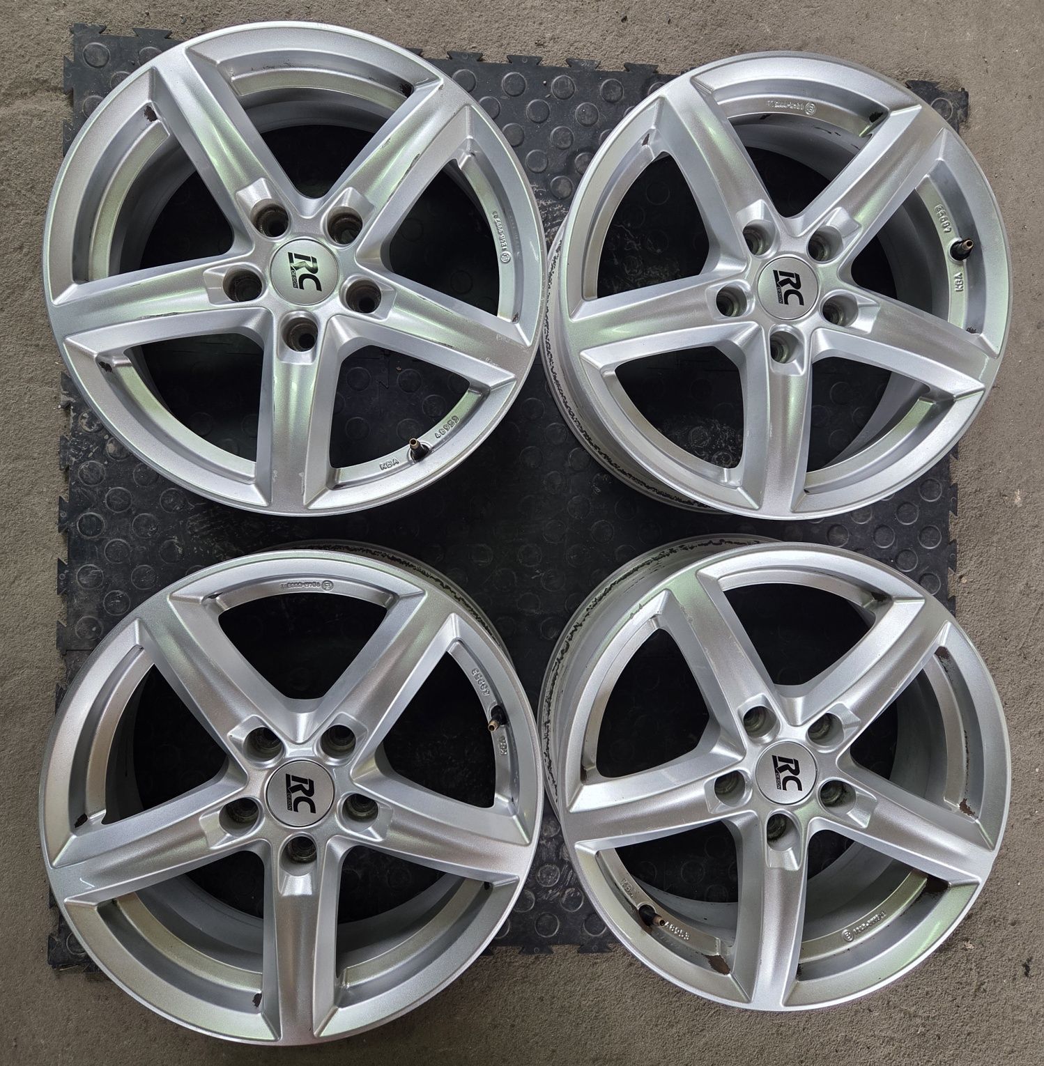 Felgi Aluminiowe 5x112 6,5Jx16 ET 46 Audi Seat Skoda Volkswagen