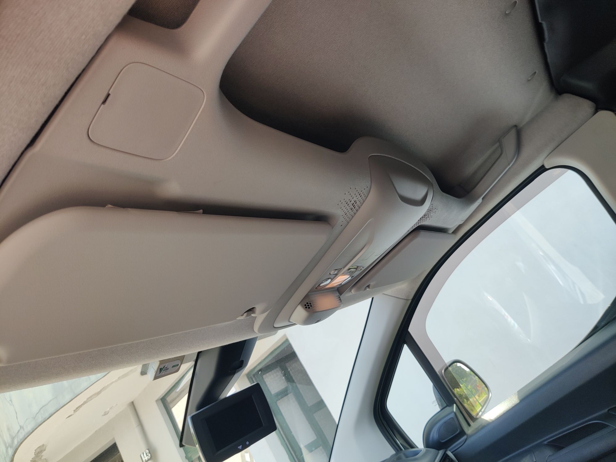 Peugeot Partner Asphalt L2 longa 1.5 HDi 100cv 16v IVA dedutível