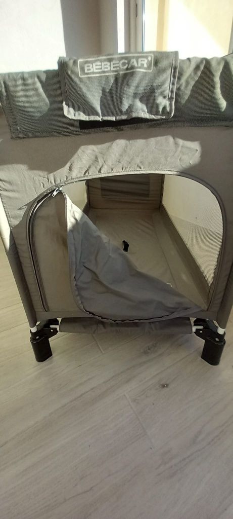 Vendo cama de viagem para criança