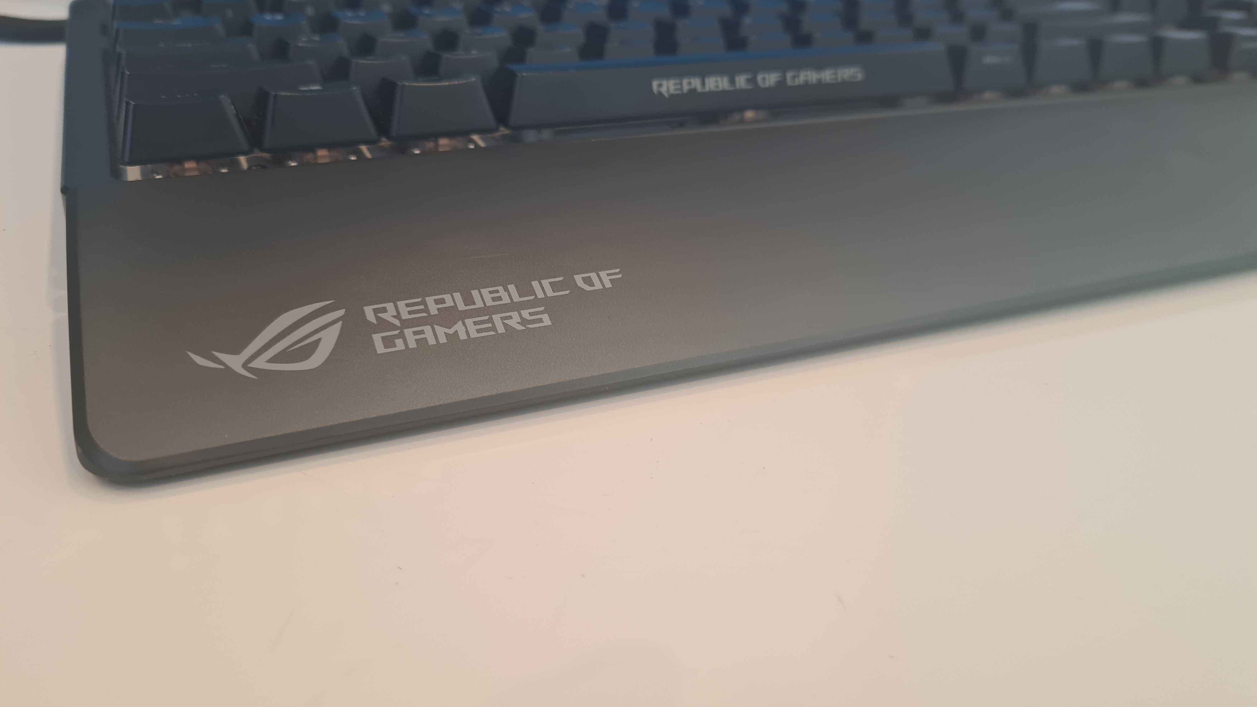 Klawiatura Gamingowa Asus XA01 Rog Strix Flare