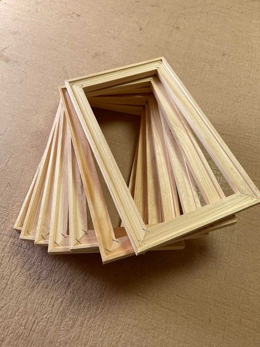 Підрамники для полотен, картин та вишивки