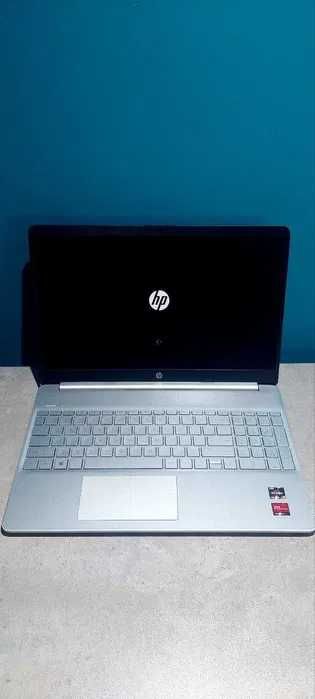 Laptop HP 15s (Ryzen 5, 16GB RAM, 512 GB SSD)