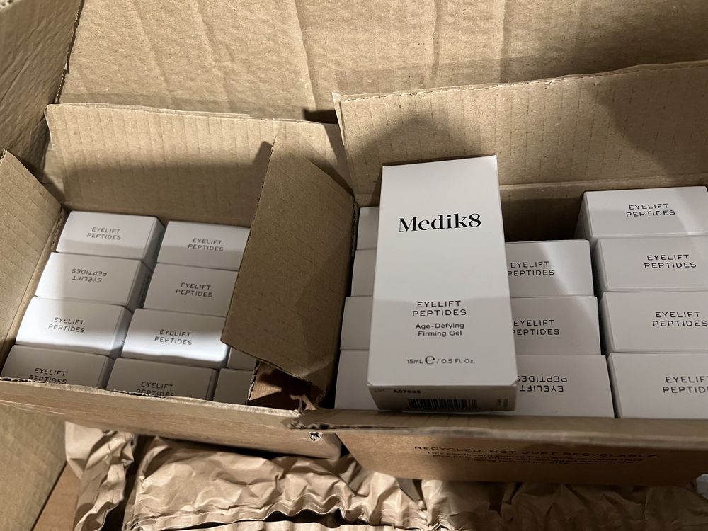 Medik8 EYELIFT PEPTIDES крем для очей з пептидами