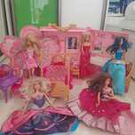 Akademia księżniczek barbie  Mattel 5 lalek limitowane i zamek