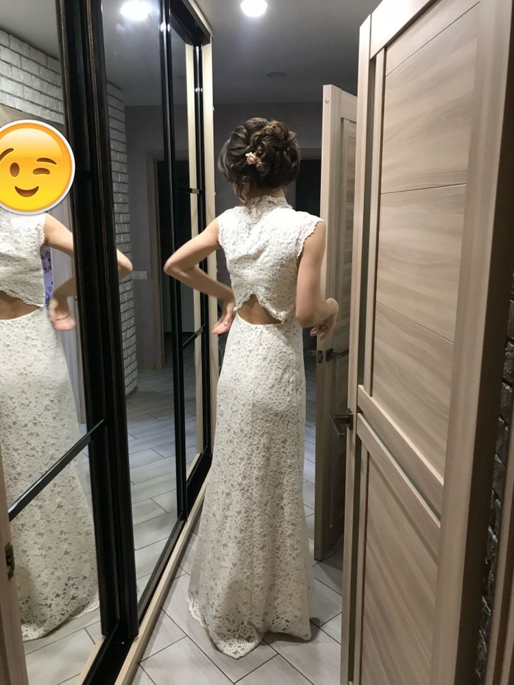 Свадебное/вечернее платье с открытой спинкой
