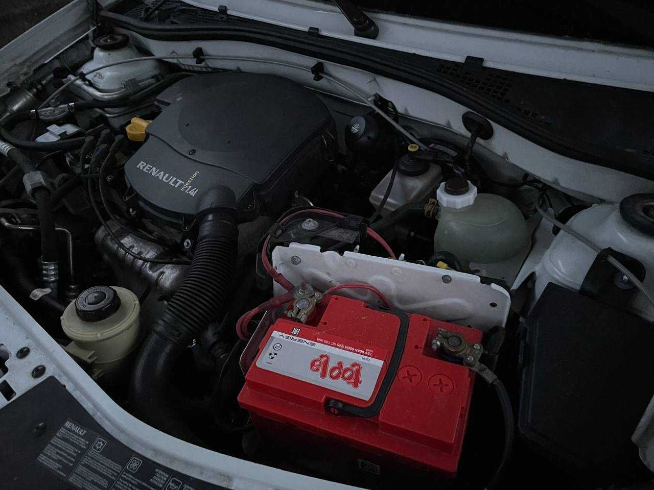 Renault Sandero 2011