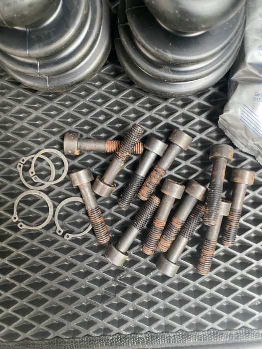 Пильніки ШРУС Spidan GKN на BMW E53