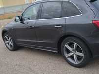 Audi Q5 S line .