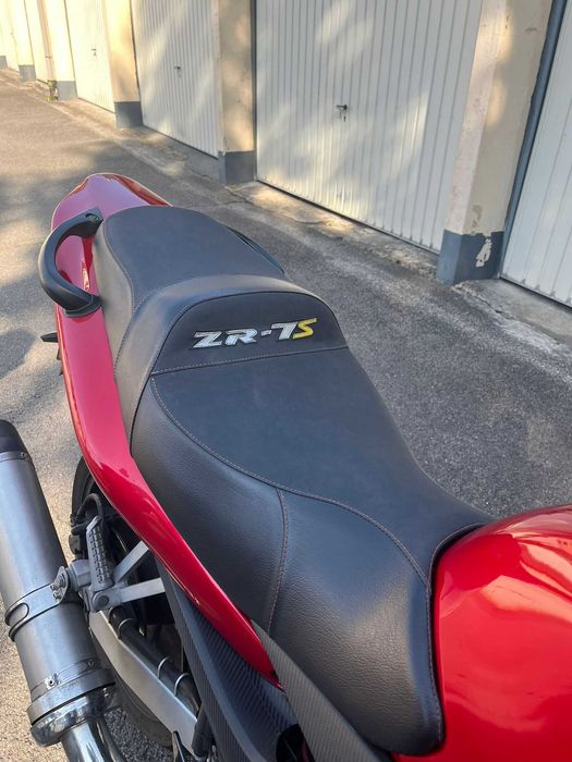 Kawasaki Zr7S 750