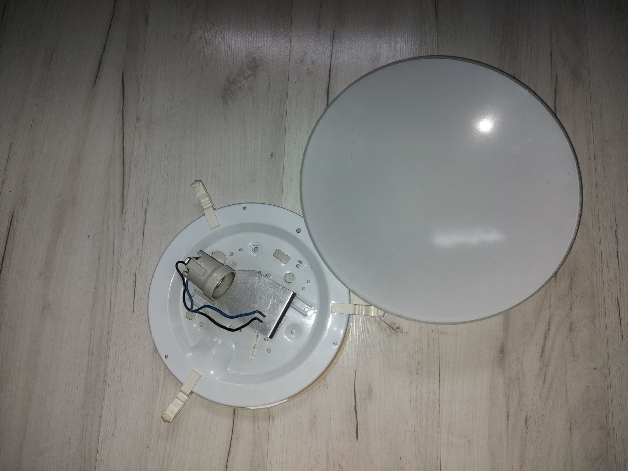 Lampa sufitowa łazienkowa 30cm