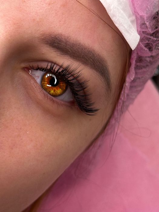 Наращивание ресниц от 450