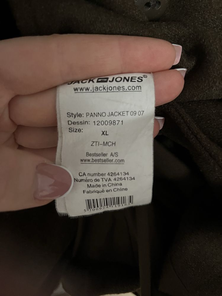 Lekki brązowy płaszcz Jack & Jones XL