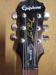 Guitarra elétrica bonita bom som