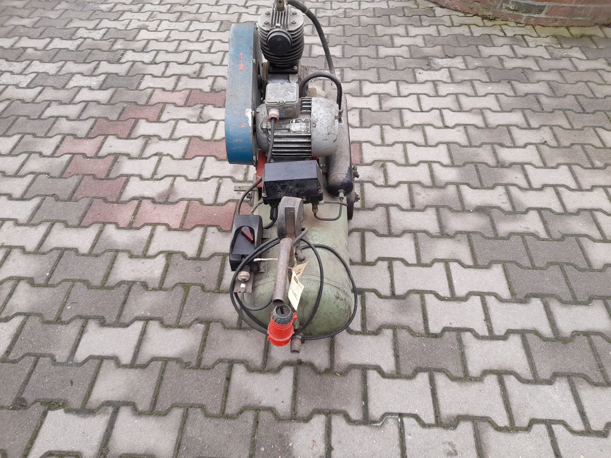 Kompresor sprężarka powietrza DDR solidna