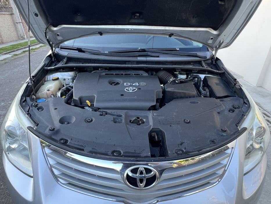Toyota Avensis 2,2-D. 2009-рік.110-кВт(150-к.с)