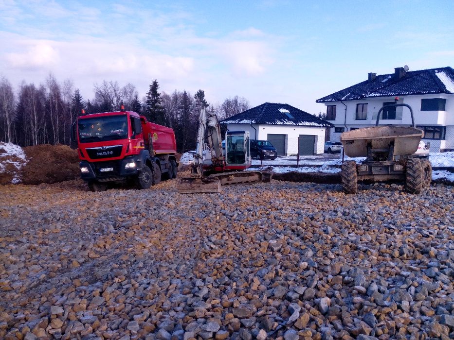 Transport Kruszyw samochodem 4 osiowym ziemia kamień wysiewka piasek