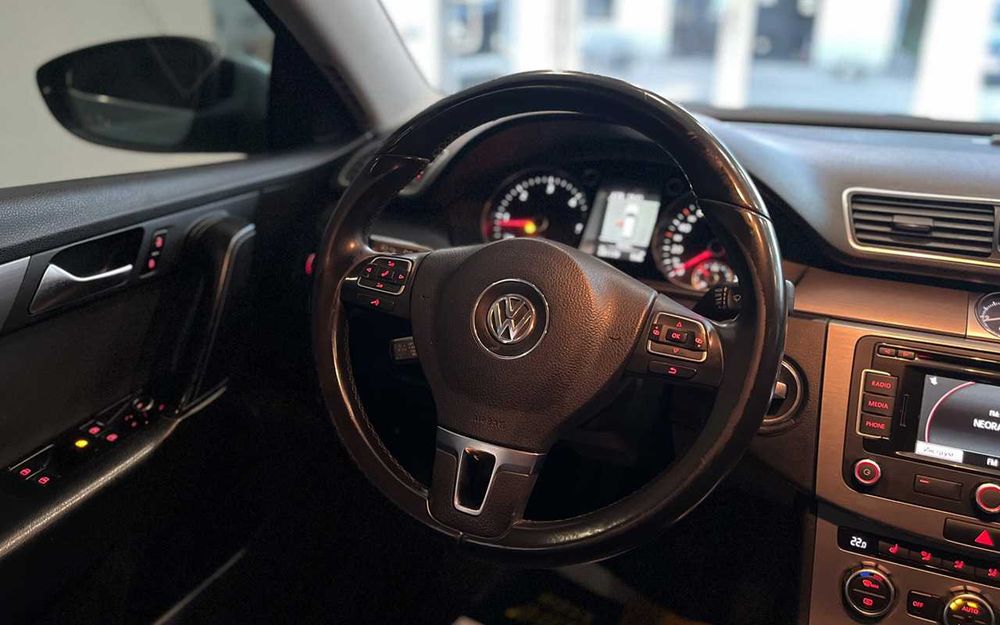 Volkswagen Passat  2013