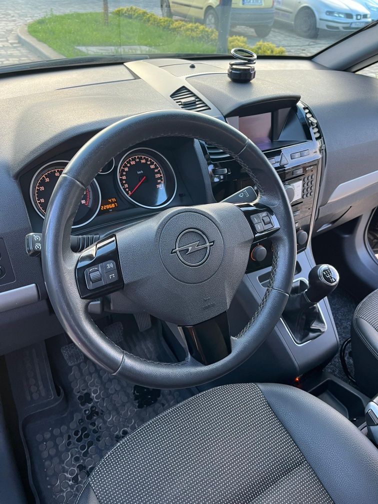 Opel Zafira B 1.8 бен/газ 2008 свіжопригнана