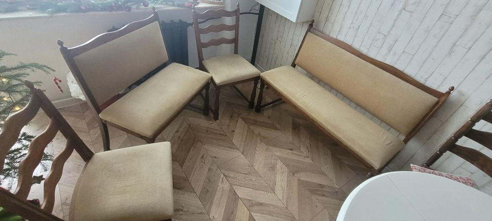Komplet salonowy ławy i krzesła