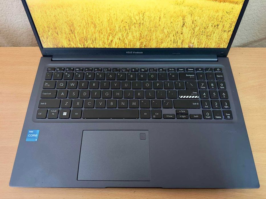 Потужний ноутбук Asus Vivobook 15,6"FHD IPS i5-1240P/40GB /1TB SSD