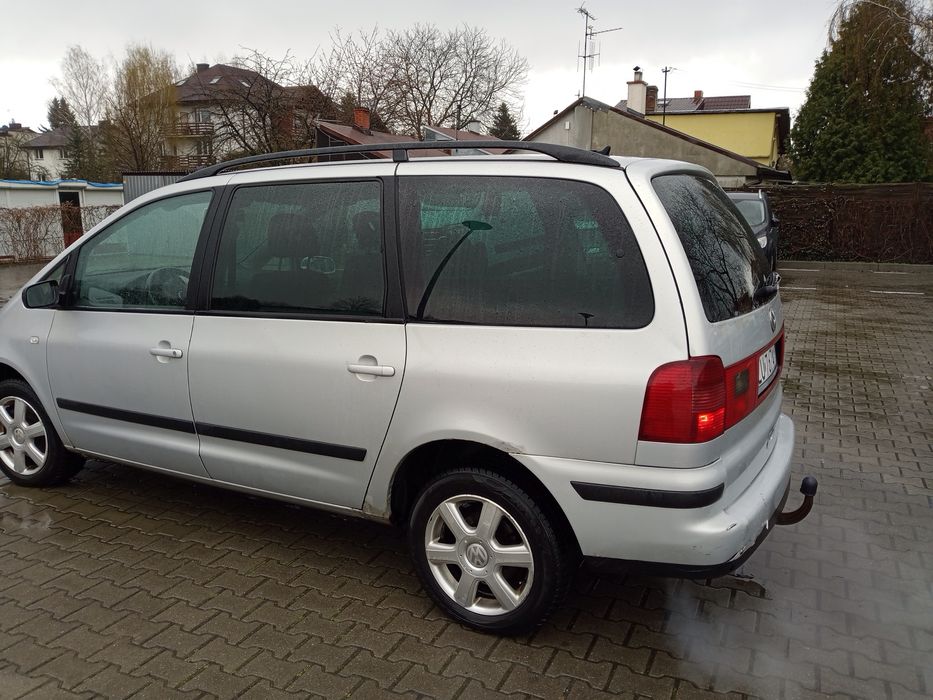 Sprzedam lub zamienię Sharana na busa.