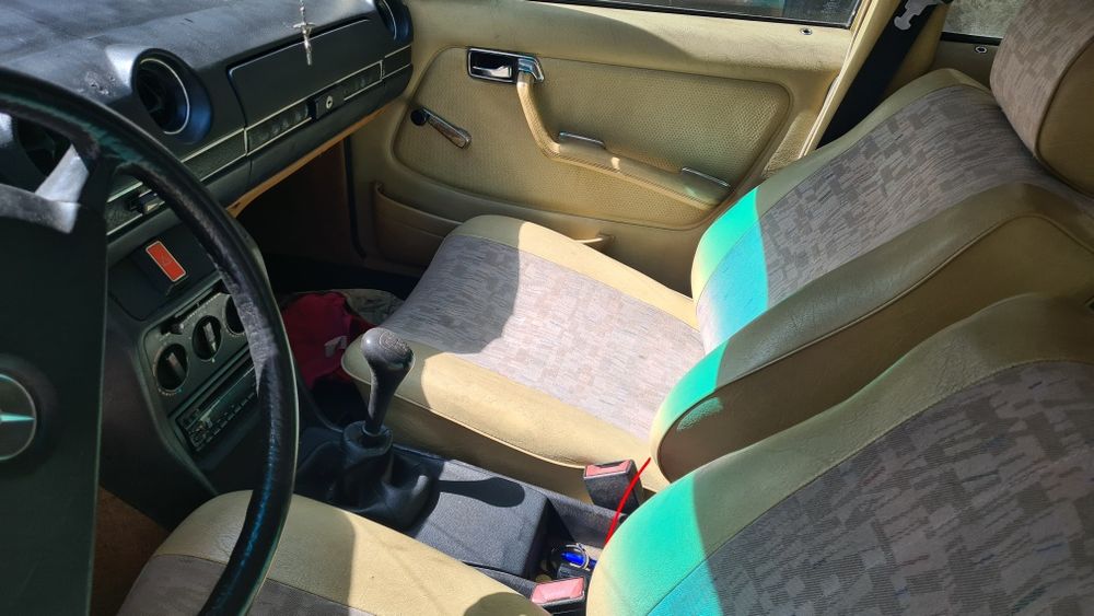 Mercedes  300D w123