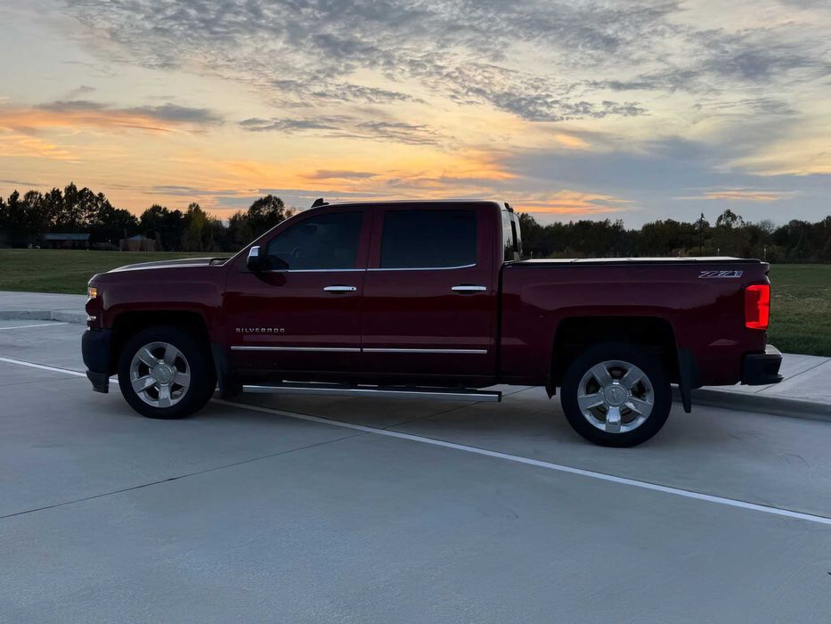 Chevrolet Silverado      2017