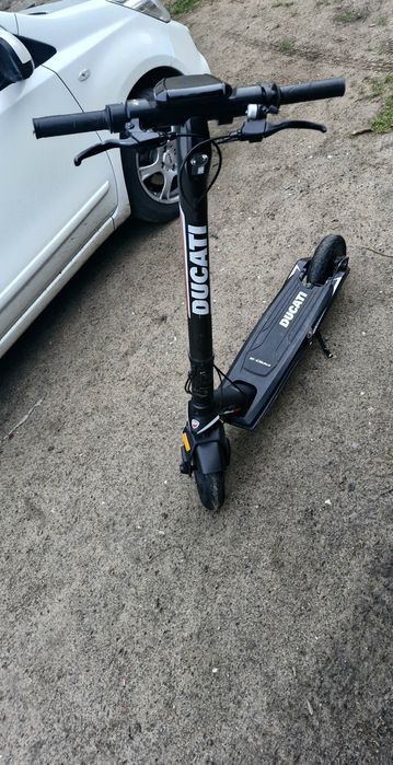 Ducati PRO-III hulajnoga elektryczna