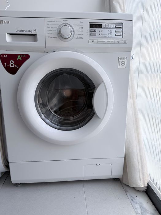 Máquina de Lavar Roupa LG F12B8TDW - Inverter Direct Drive 8kg