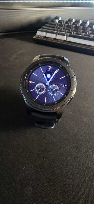 Продам Galaxy Gear s3