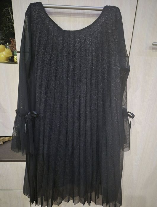 Красивое черное платье