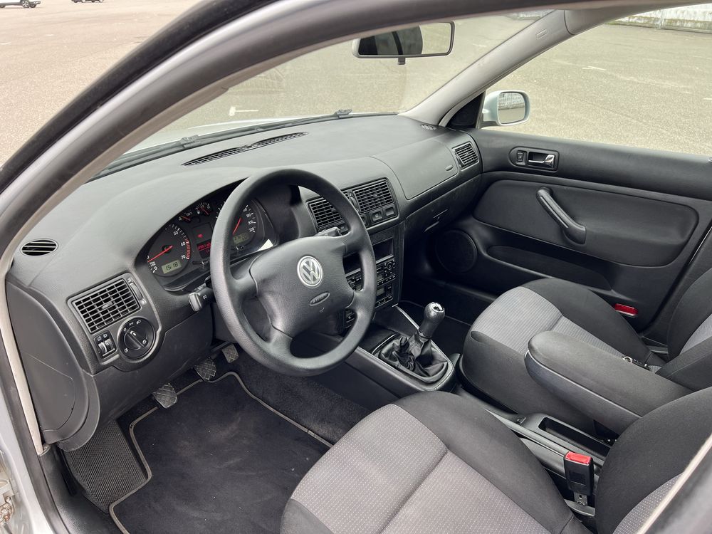 Volkswagen Golf 4