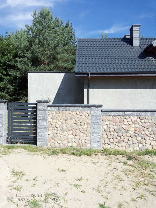 Nowy budynek nad jeziorem Szkotowskim