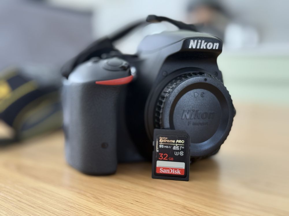 Nikon D5500 + lente do kit + lente 35mm (AF com defeito)