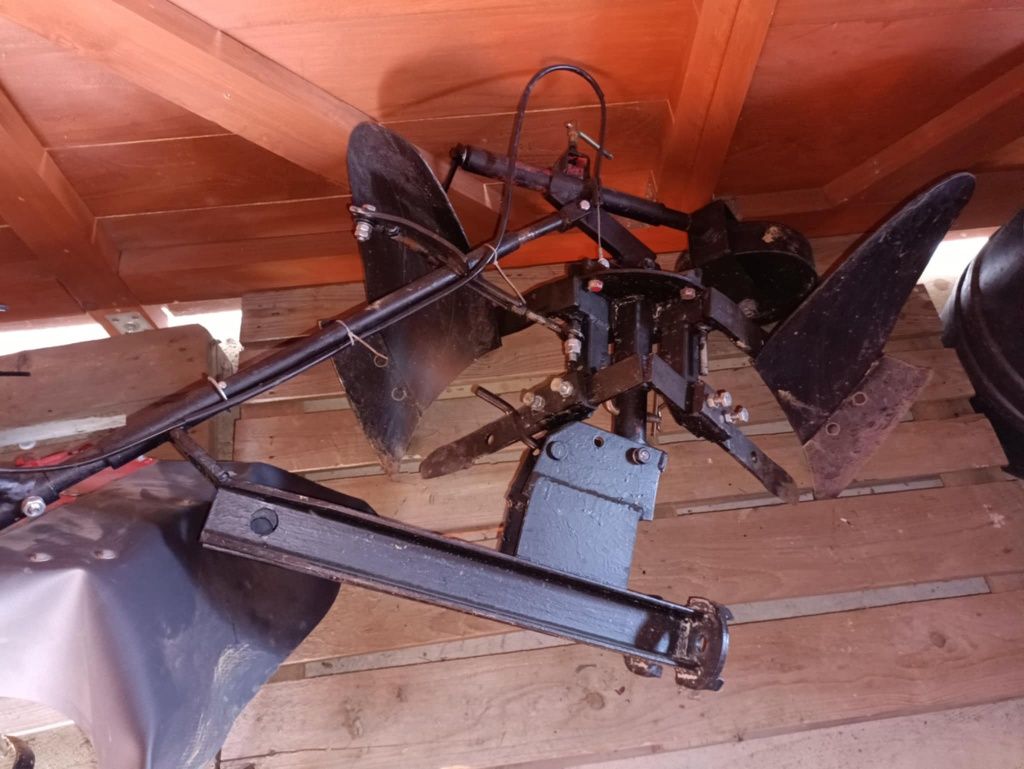 Traktorek 4x4 z osprzętem