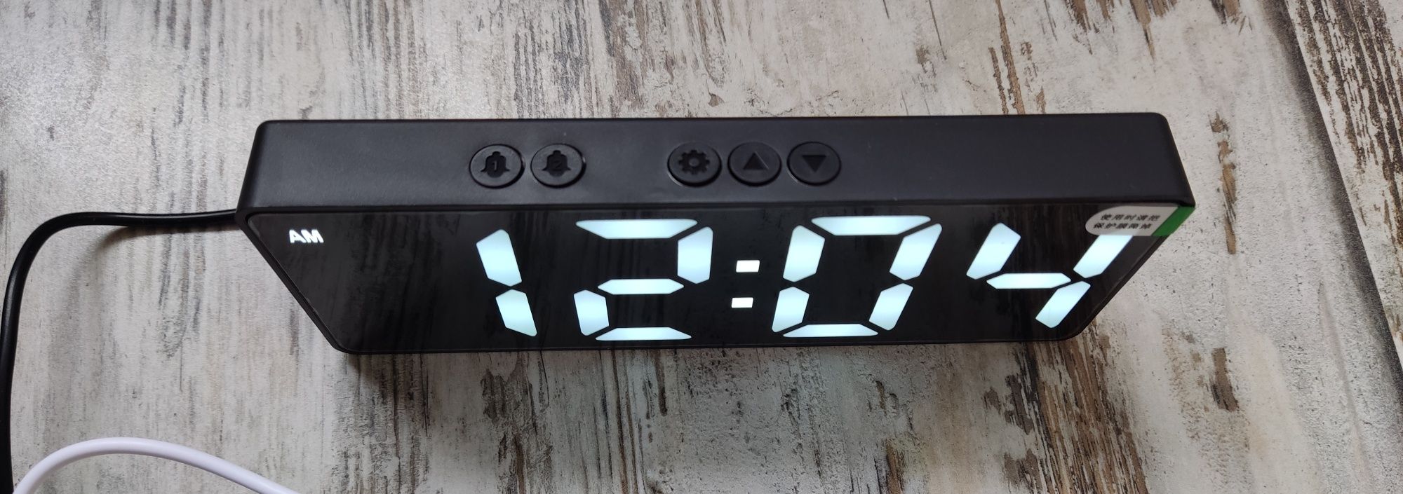 Часы LED настольные с будильником электронные.