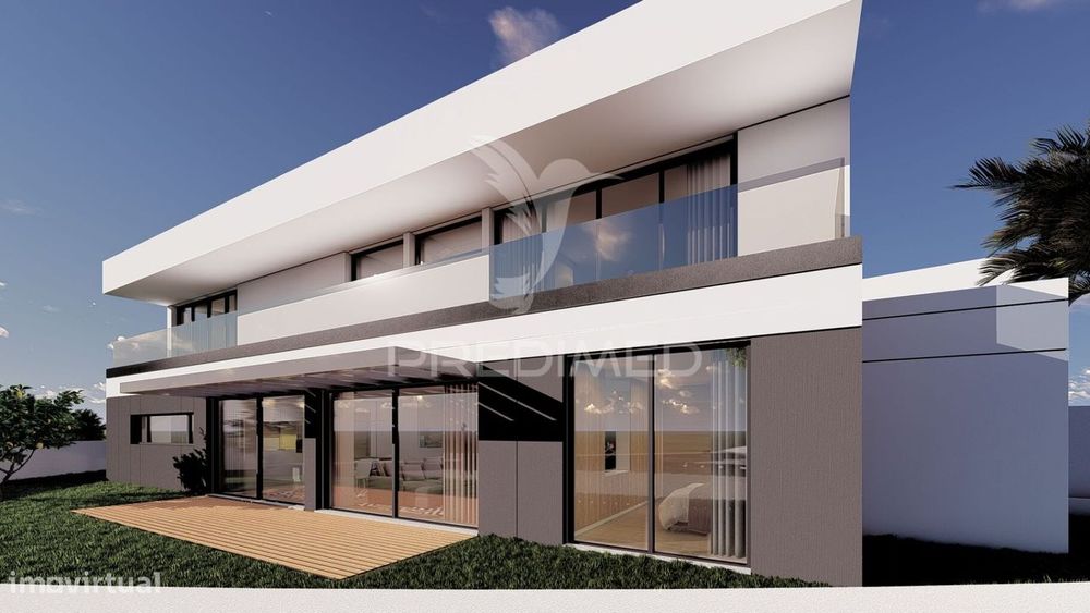 Moradia T3 c/ Garagem e Jardim