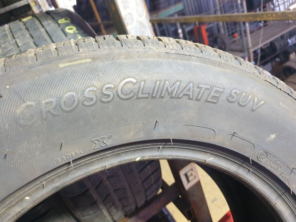 225/65R16 106V Michelin CroosClimate Suv         Z222/70C