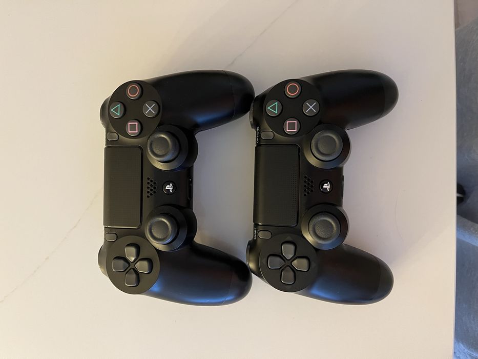 PlayStation 4 (PS4) 1TB + 2 controllers + accessories – Very good condition64171755163267124