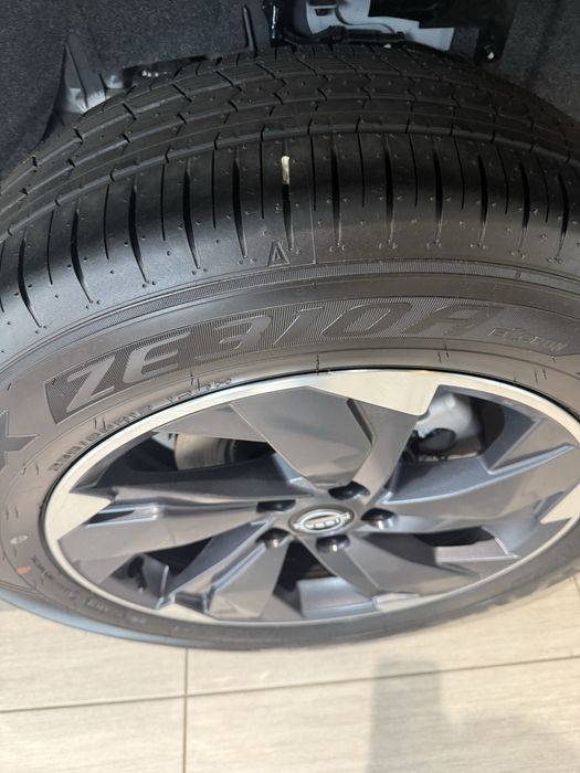 Opony letnie 235/60/18 Komplet opon Falken Ziex ZE 310A nowe