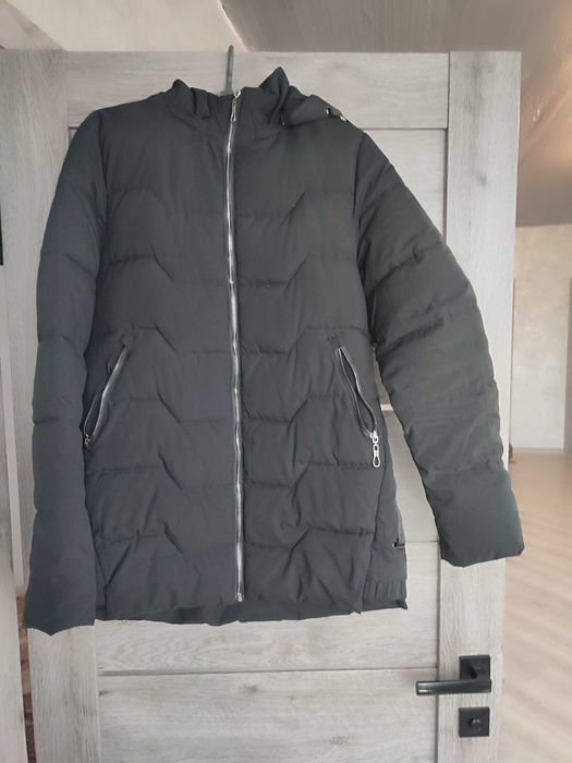 Куртка жіноча розмір l-xl