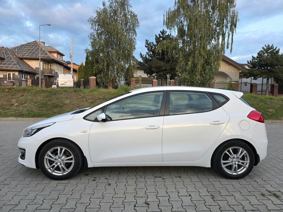 Ceed*1.4 Prosta Benzyna*2017r*Klima*Alu*1 WŁ*Sprowadzony*Opłacony*