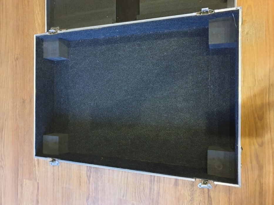 Duża skrzynia transportowa case walizka 111x74x24