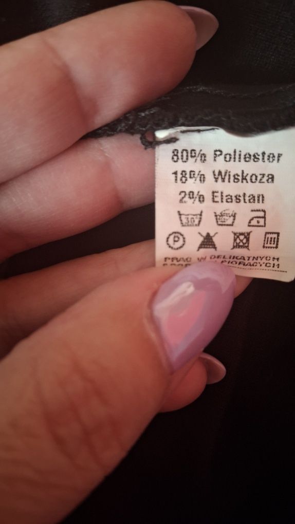 Czarna sportowa sukienka