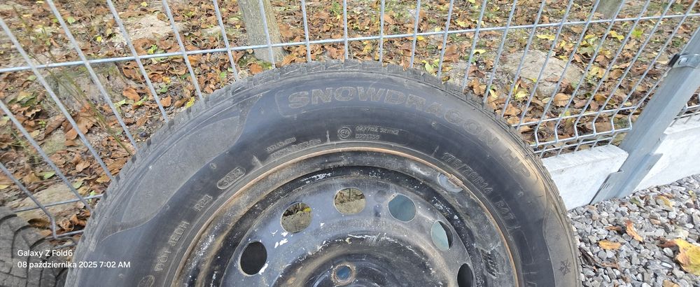Koła zimowe, felgi 4x100, opony 175/70/14, honda,opel chevrolet, dekle