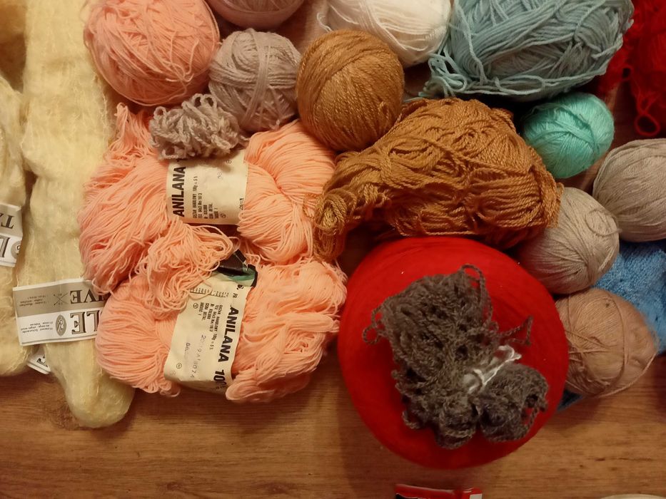 Włóczka 70 motków- 7 kg