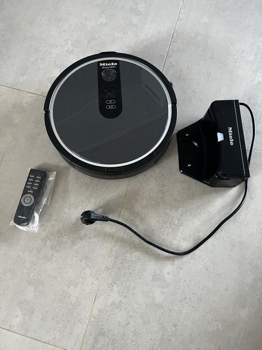 Робот-пилосос Miele Scout RX1