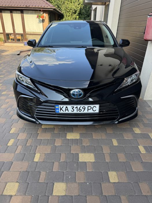 Автомобіль Toyota Camry 70, 2022 рік, гібрид, Тойота Камрі 70, 64000