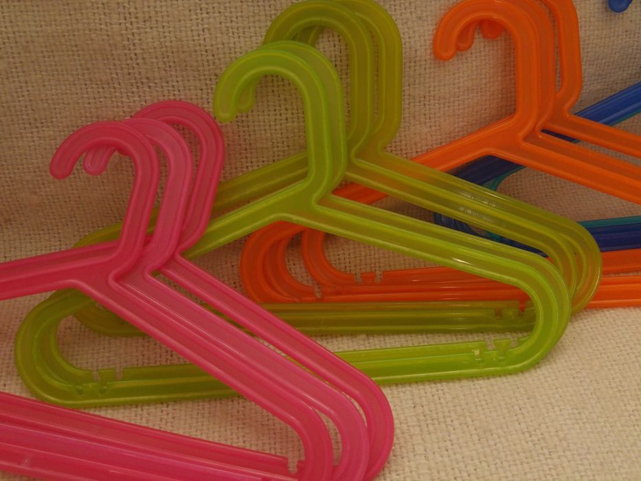 Wieszaki na odzież dziecięcą